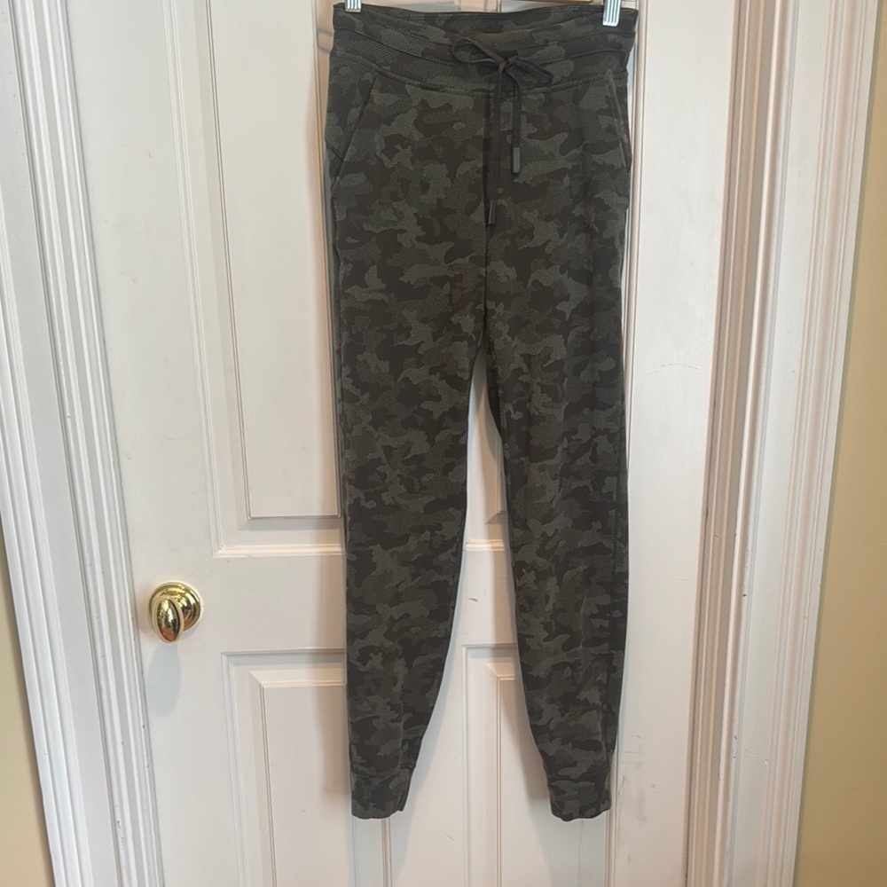 Lululemon Camouflage Jogger Pants